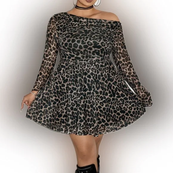 🐆 PLUS Animal Print Dress 🐆 - Picture 5 of 5